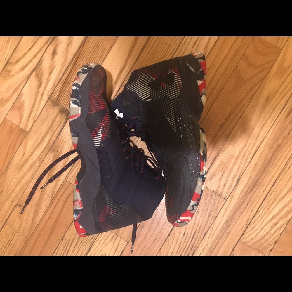 Under Armour Curry 2.5 "USA" Mens Athletic Shoe's